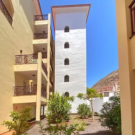 Tenerife Los Cristianos Dinastia One Bedroom With Great Pool And Mountain Views