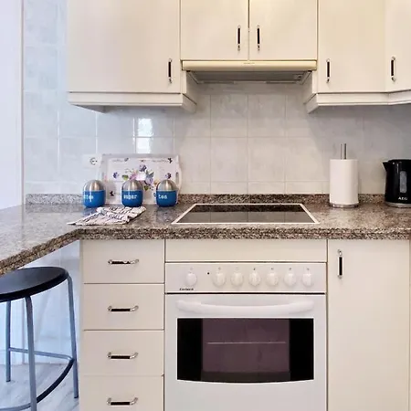 Tenerife Los Cristianos Dinastia One Bedroom With Great Pool And Mountain Views *